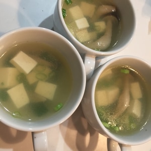 干しえのきと小松菜、絹豆腐スープ